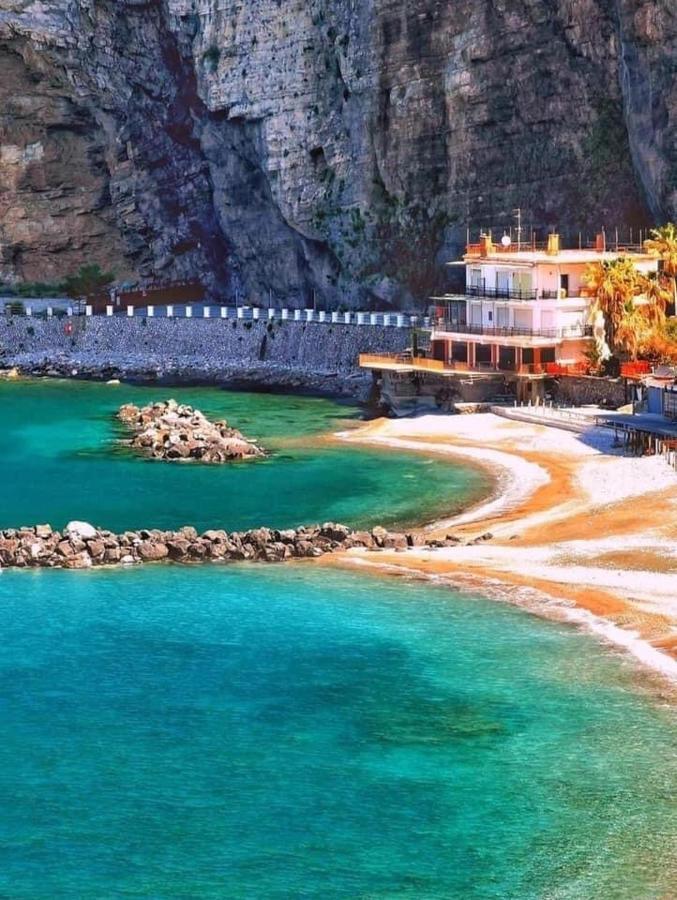 شقة Casa Caterina Deluxe Sorrento Coast ميتا المظهر الخارجي الصورة